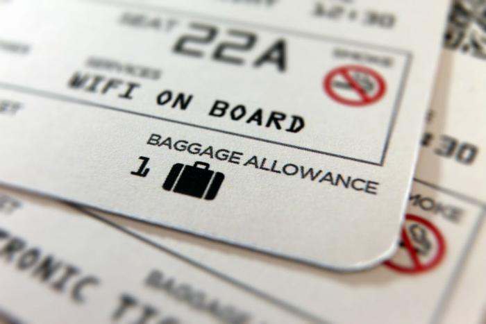 delta first class carry on baggage allowance