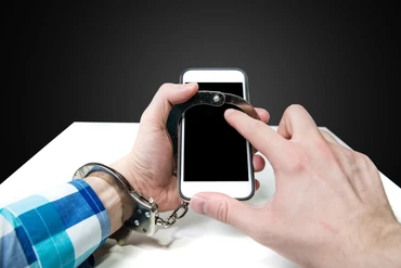 New York City will cover the cost of jail phone calls image