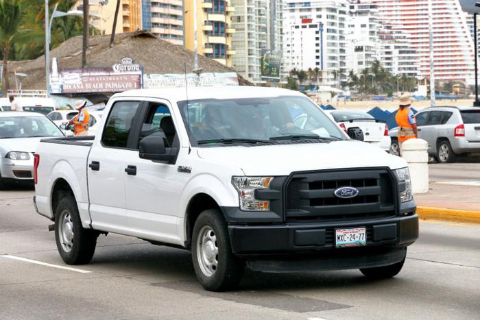 Ford Suspends F 150 Production Due To Fire At Parts Factory