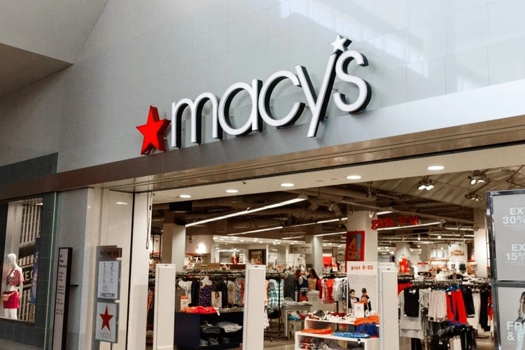 Macy S Future Leans Toward Smaller Stores Outside Of Malls   Macys Store Sign Jetcityimage Getty Images Large.webp