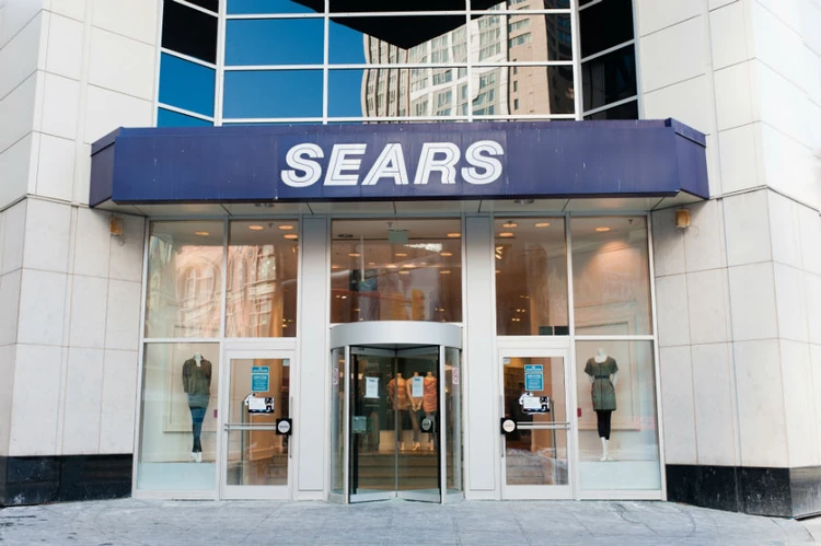 https://media.consumeraffairs.com/files/cache/news/Sears_small_store_jentakespictures_Getty_Images_large.webp