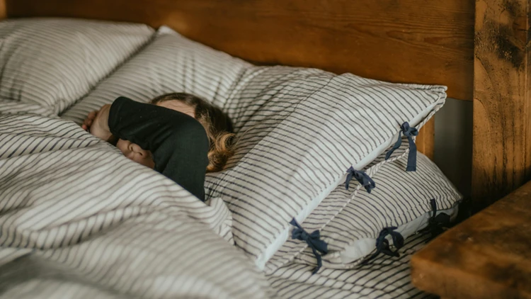 New survey finds 25% of kids struggle with bedtime because of anxious thoughts 