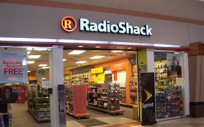 Radio Shack once again sinks into bankruptcy