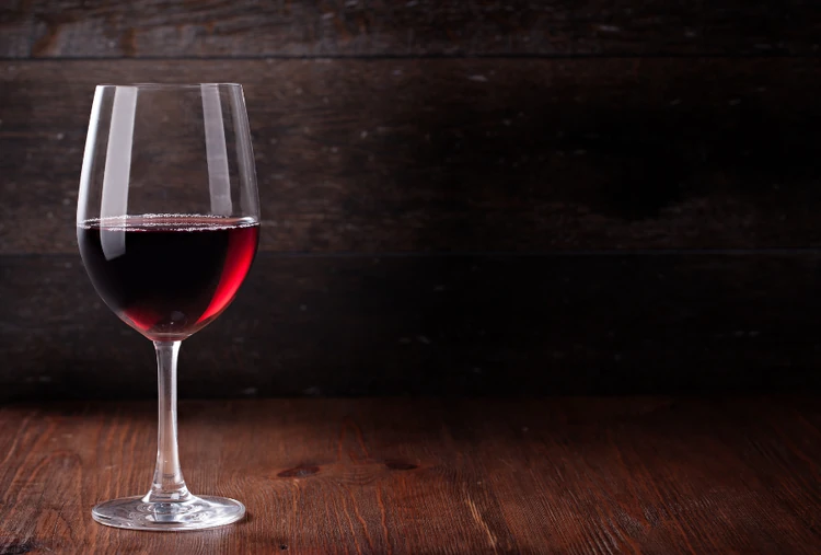 https://media.consumeraffairs.com/files/cache/news/red-wine-single-glass-offcenter-_Gresei_-_Fotolia.com_large.webp