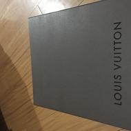 Top 171 Complaints and Reviews about Louis Vuitton
