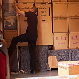 How to avoid moving scams image