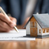 mortgage lenders sell loans