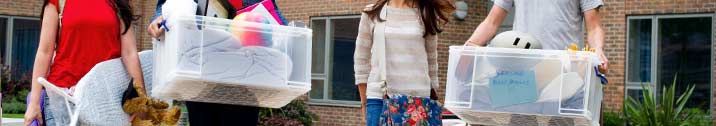 Students moving into college