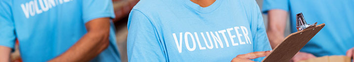 People volunteering