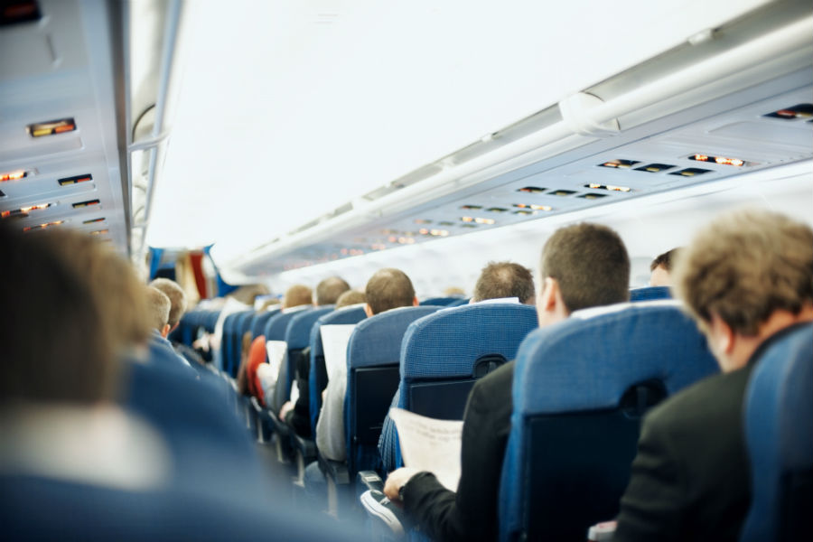 Government will set airline seat standards