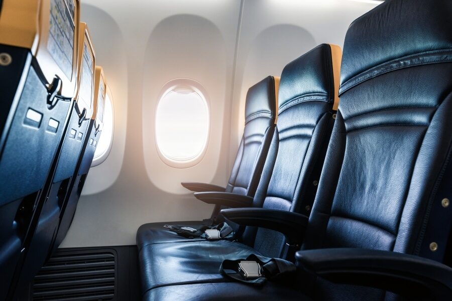 FAA asks travelers to weigh in on airline seat sizes