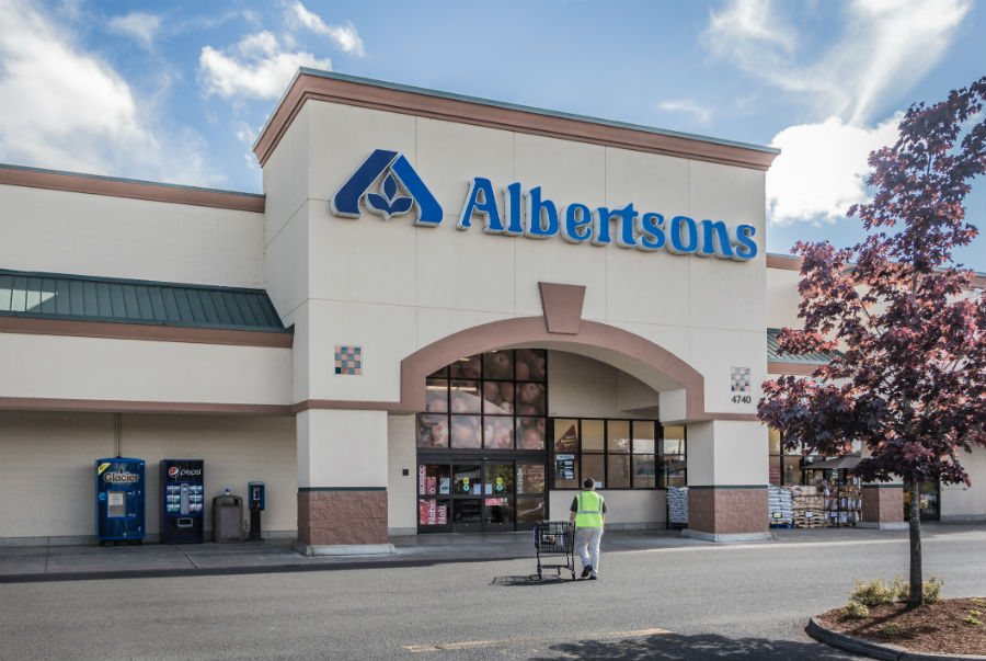 albertsons-sued-for-allegedly-barring-hispanic-employees-from-speaking