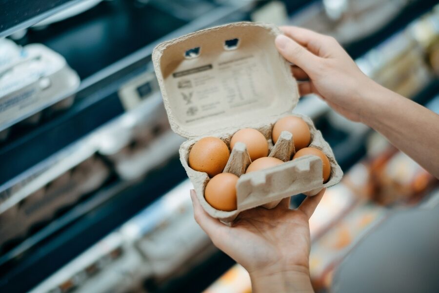 Egg prices spike as bird flu continues to wipe out U.S. commercial chicken flocks