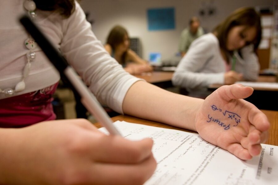 Students who struggle to pay attention in class may be more likely to cheat, study finds - Vimarsana News