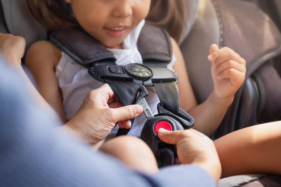 State officials push for tighter child car seat standards