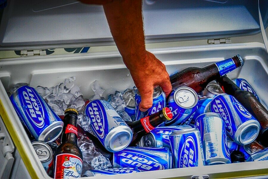 Budweiser offers consumers free beer if they get vaccinated against COVID-19 - Vimarsana News