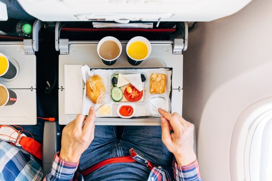 Airlines are starting to bring back inflight food and beverage service