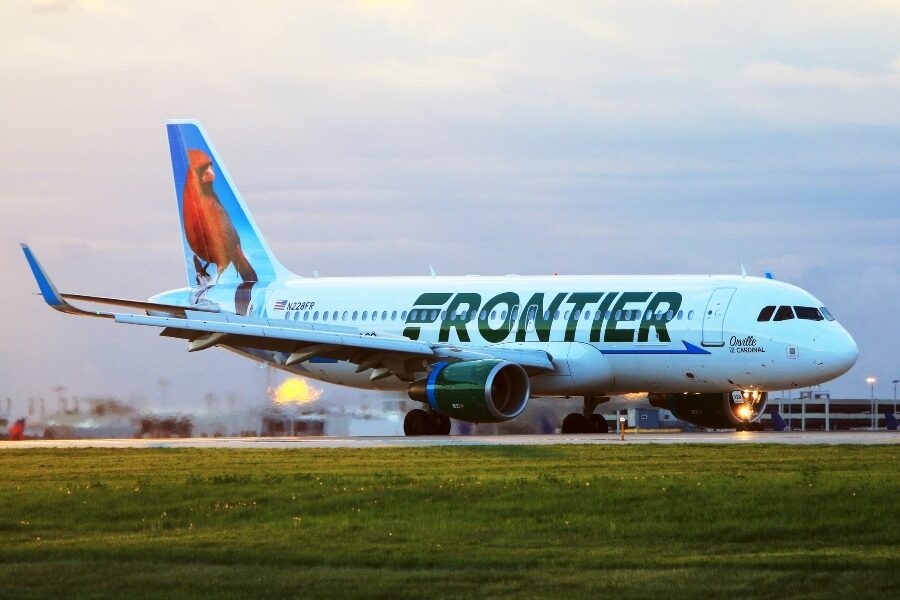 Spirit Airlines pauses Frontier merger deal to rethink JetBlue proposal