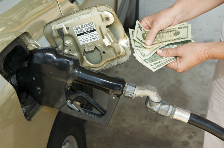 average-gas-price-near-3-a-gallon-for-memorial-day-weekend