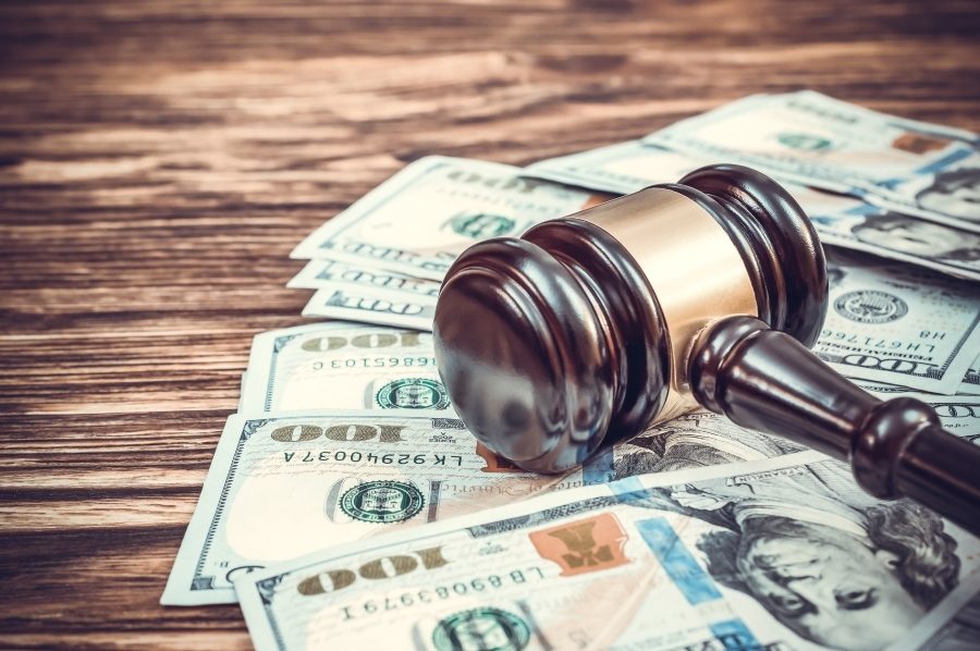 FTC cracks down on comparison shopping site over fake reviews and