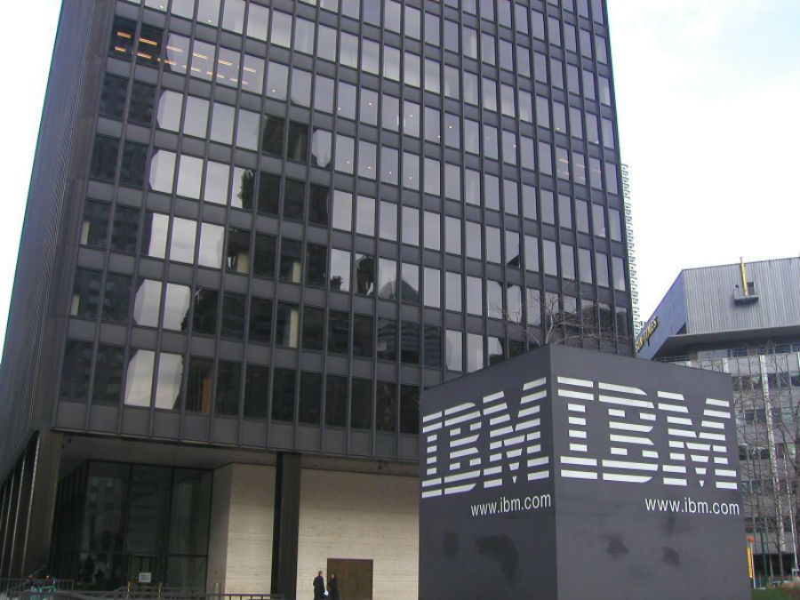 IBM wants to hire 25,000 new employees