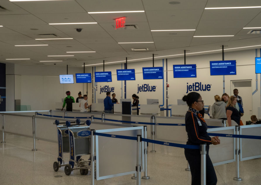 JetBlue increases fees for checked baggage