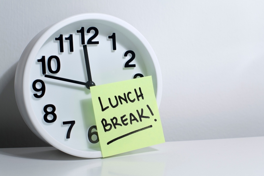 Some employees feel guilty about taking a lunch break despite federal rules