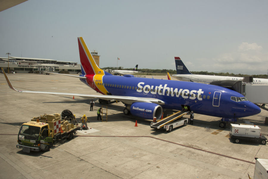 Southwest and its mechanics union agree on tentative new contract