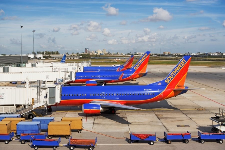 Southwest Airlines cancels thousands of flights, leaving travelers in the lurch