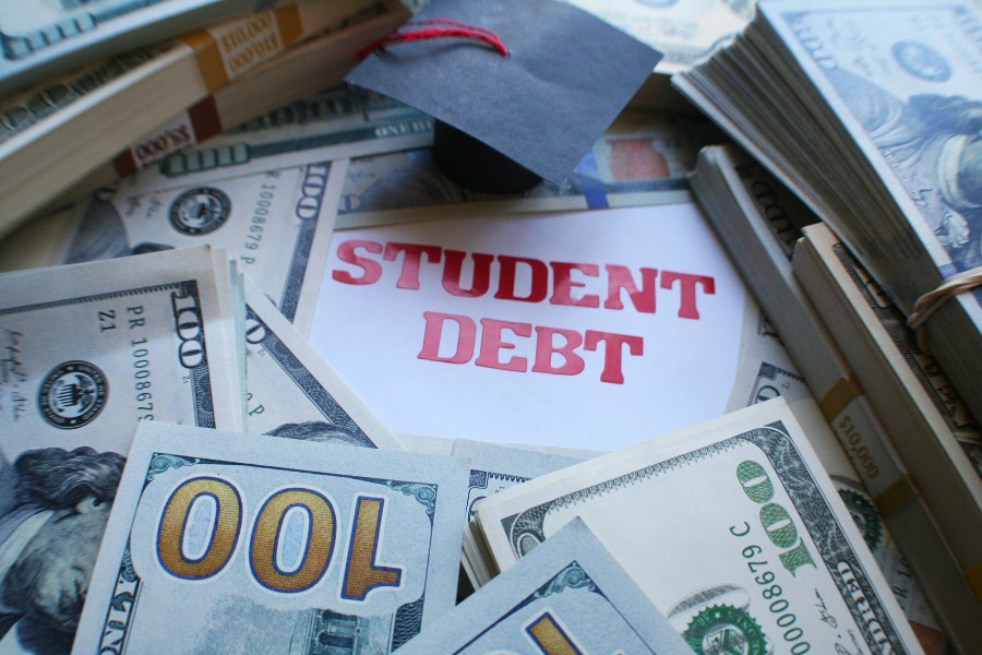 student-debt-affects-student-choice-the-pause