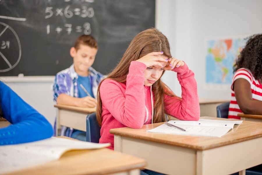 Find the student. Школьный стресс. Стресс подростки. Стресс у подростков в школе. Стресс у студентов.