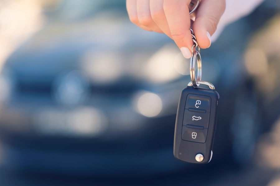 Dollar Car Rental loosens rental requirements