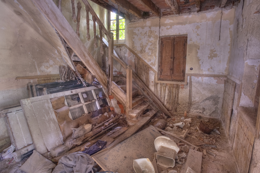 Zombie foreclosures taking a bite out of property values