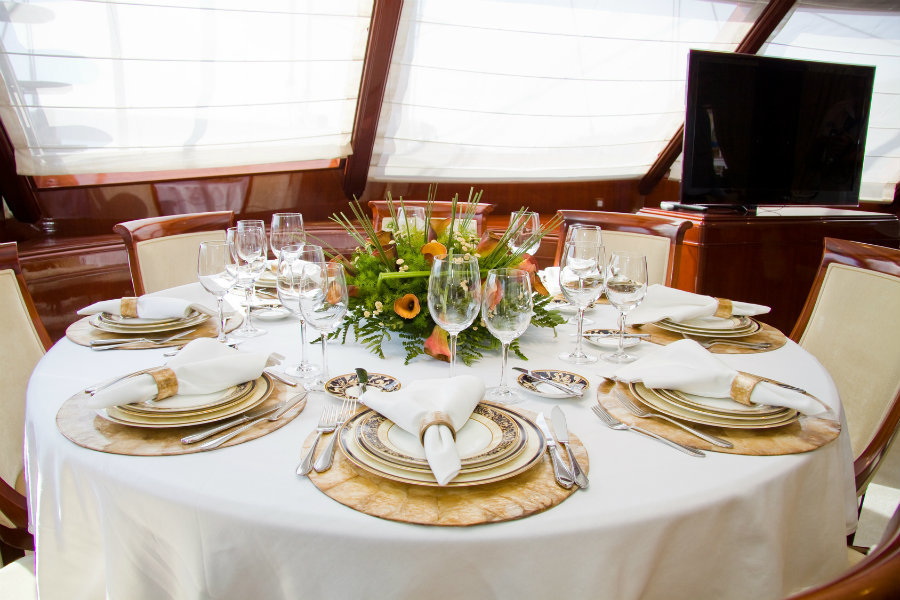 12 Etiquette Rules for Cruise Ship Dining Rooms – All Things Cruise