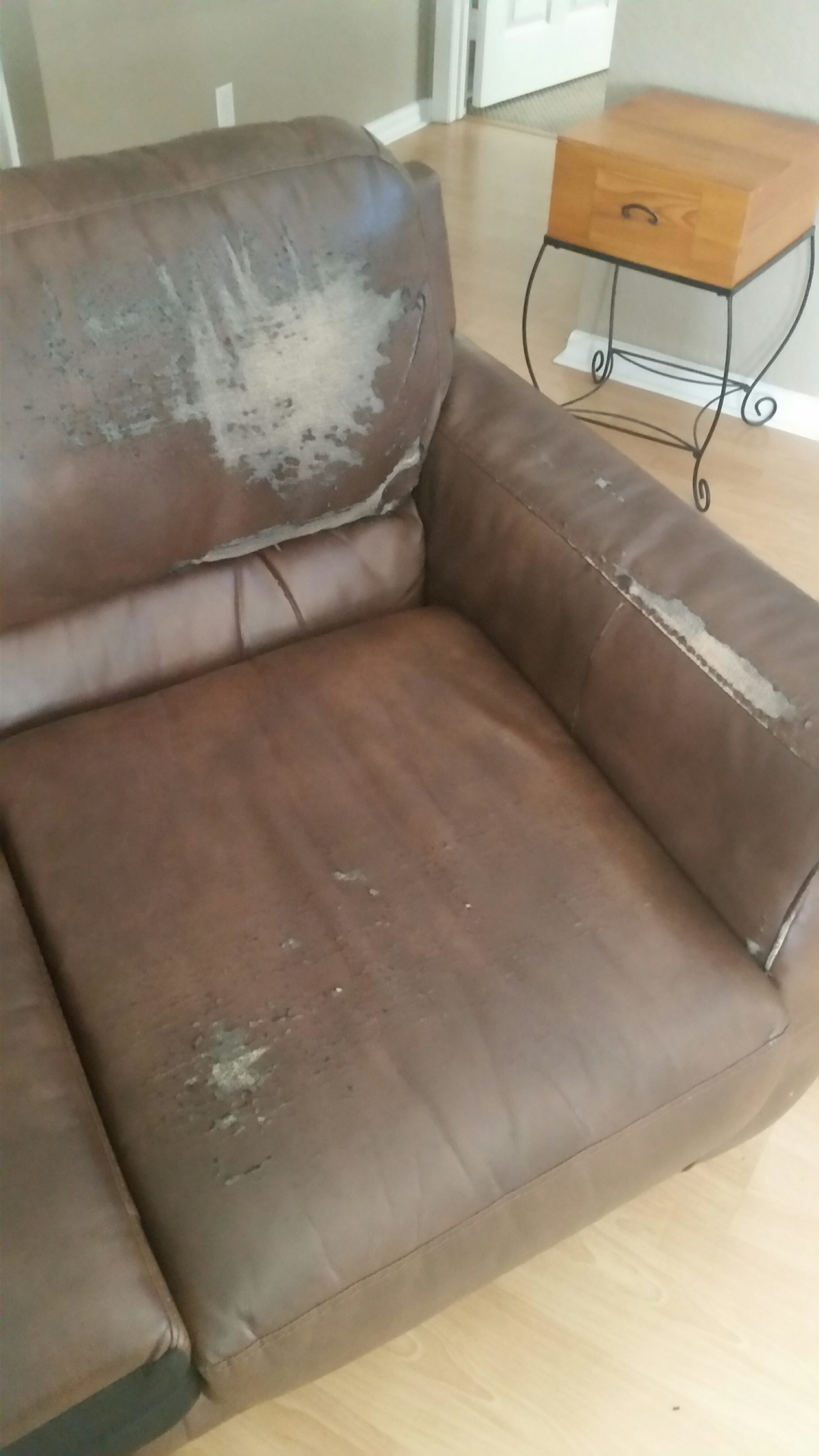 Top 1,848 Complaints and Reviews about Ashley Furniture Page 28