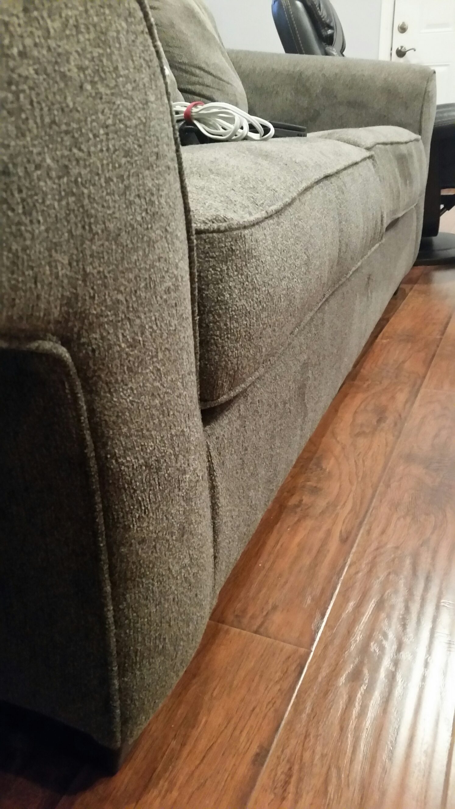 Top 2,048 Reviews and Complaints about Ashley Furniture Page 23