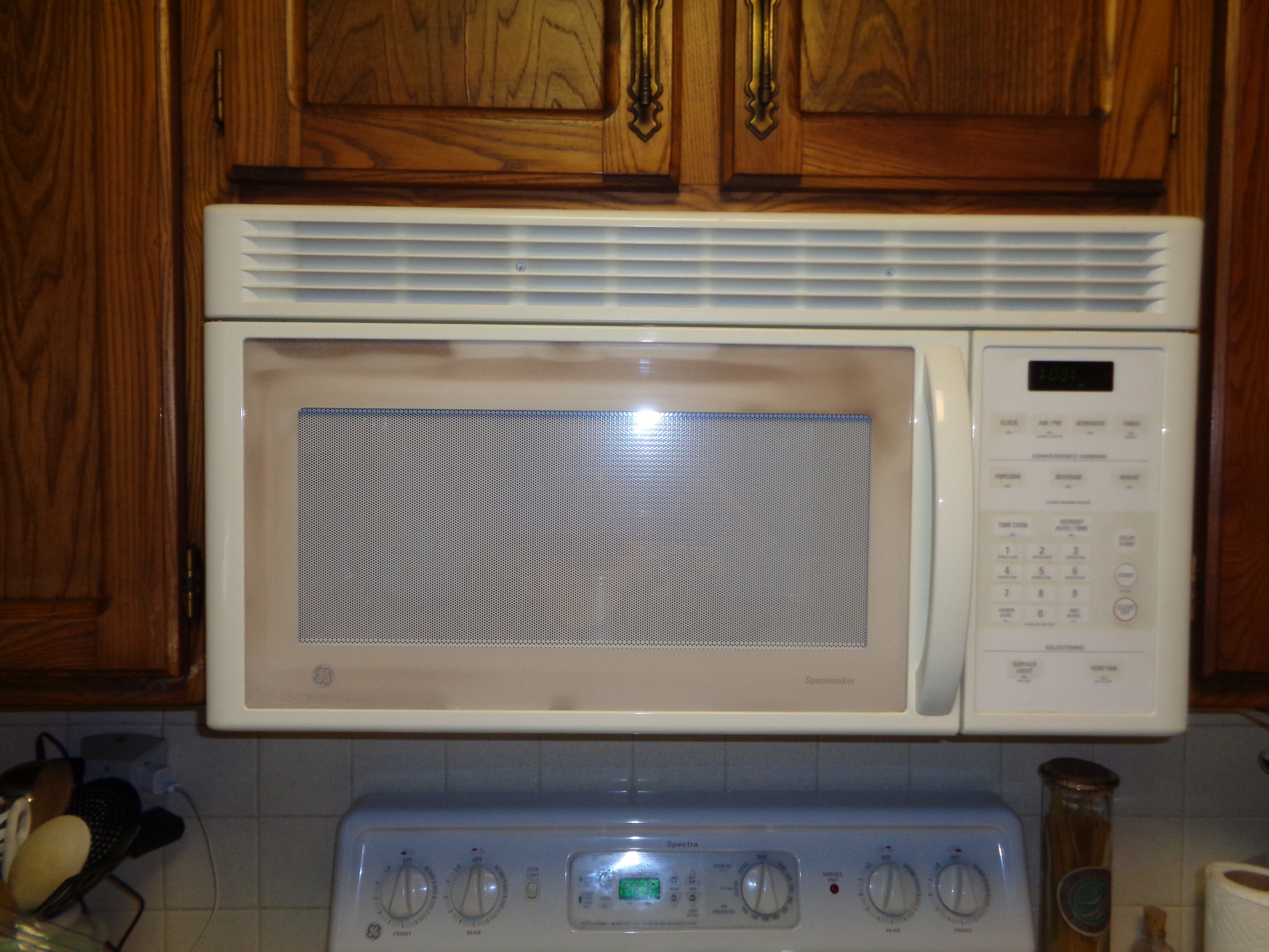 Top 959 Complaints and Reviews about GE Microwave Ovens